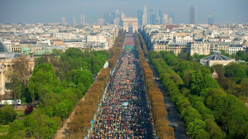 2016-04-02_ElyseesMarathon_FR-FR15182983424_1920x1080.jpg