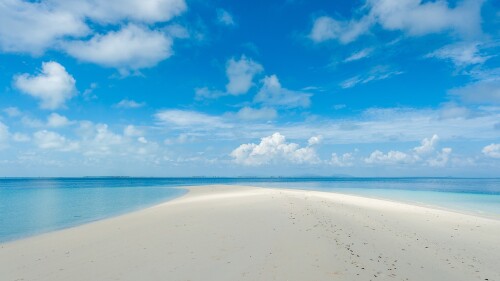 Blue-Lagoon-Semporna-Sabah-Malaysia.jpg