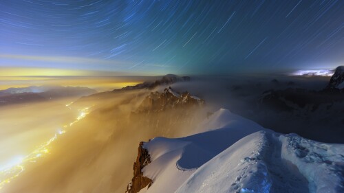 Chamonix-from-Aiguille-du-Midi-Rhone-Alps-Haute-Savoie-France.jpg