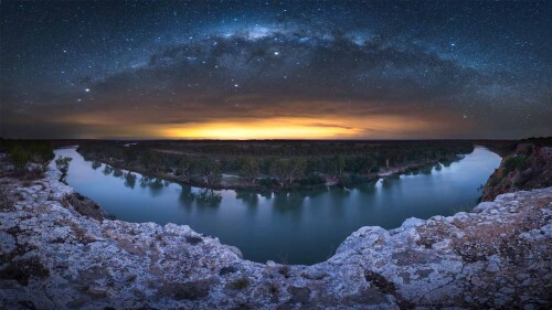 MilkyWayMurrayRiver.jpg