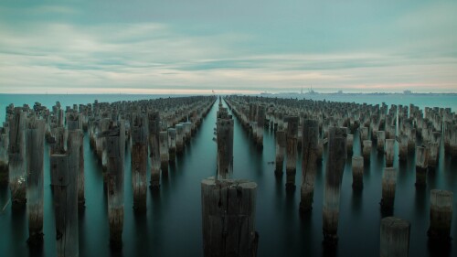 Moody-sky-over-Princes-Pier-Port-Melbourne-Victoria-Australia.jpg