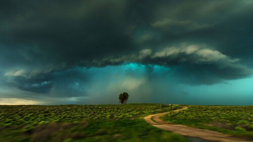 Shelf-cloud-storm-Lamar-Colorado-USA.jpg