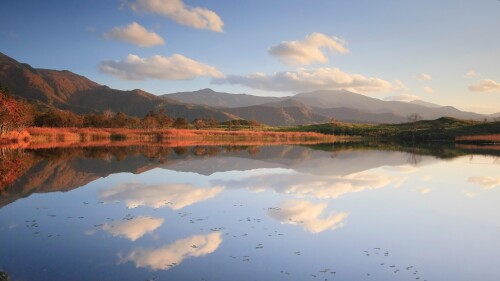 Shiretoko-Five-Lakes-Shiretoko-Go-Ko-Shiretoko-National-Park-Hokkaido-Island-Japan.jpg