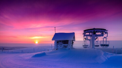 Sunrise-at-the-top-of-Saariselka-hills-Lapland-Finland.jpg