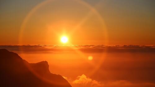 Sunset-above-the-clouds-near-Jabal-Jais-in-Ras-Al-Khaimah-UAE.jpg