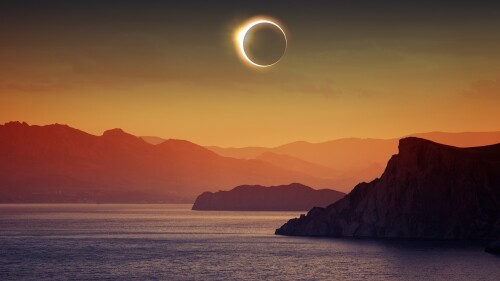 Total-solar-eclipse-mountains-and-sea.jpg